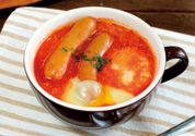 シャウエッセン チェダー＆カマンベールと卵チーズの濃厚トマトスープ